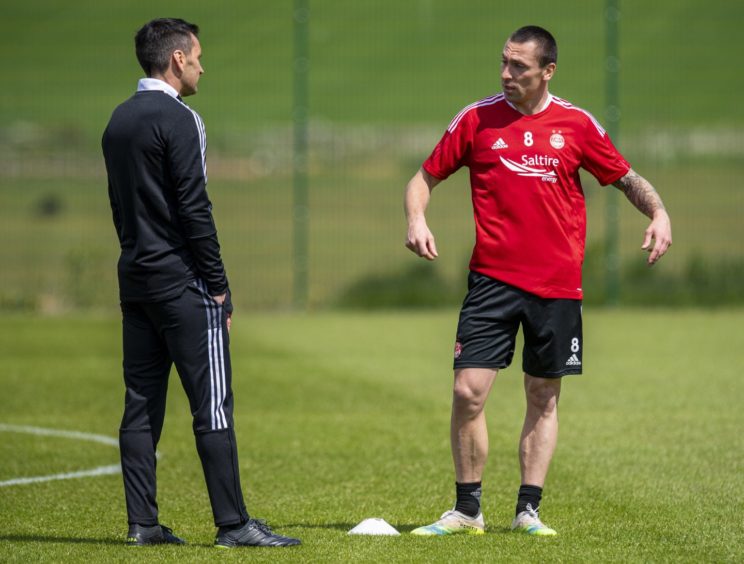 Aberdeen head coach Stephen Glass with Scott Brown.