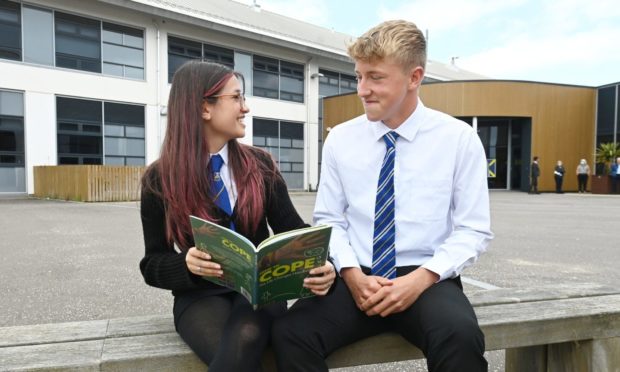 Mearns Academy S5 pupils Corrine Turner and Cameron Fryer have trained as peer mentors to help youngsters struggling after lockdown.