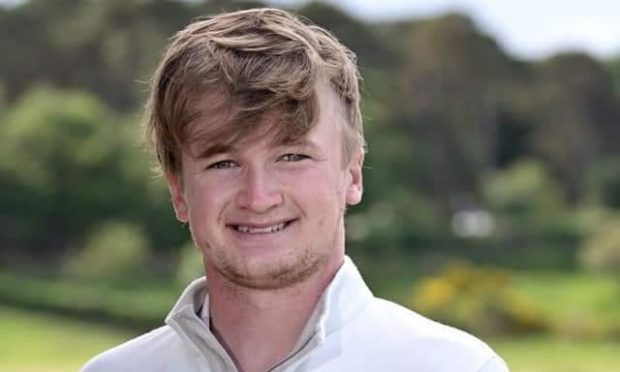 Nairn golfer Sandy Scott has had to withdraw from the Amateur Championship on his home course due to a wrist injury.