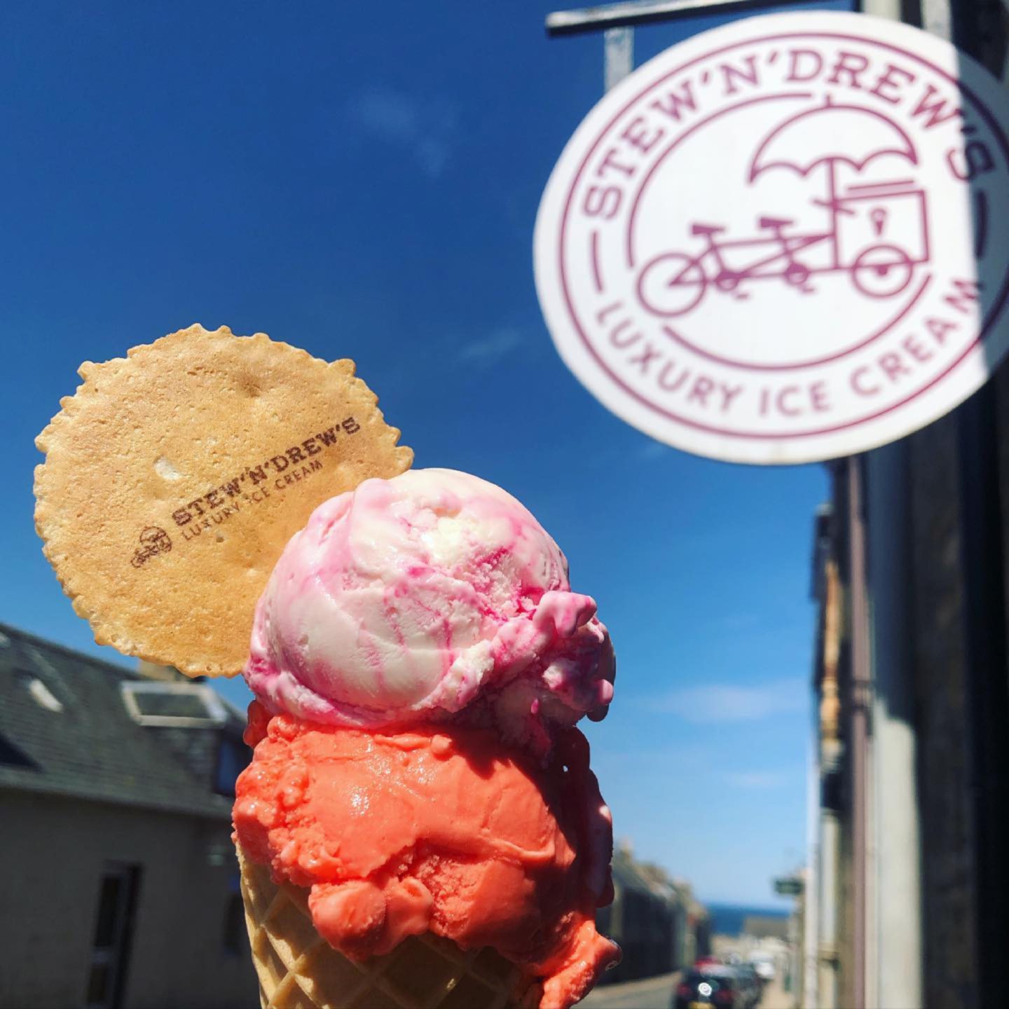 An ice cream cone outside of Stew 'n' Drews in Elgin