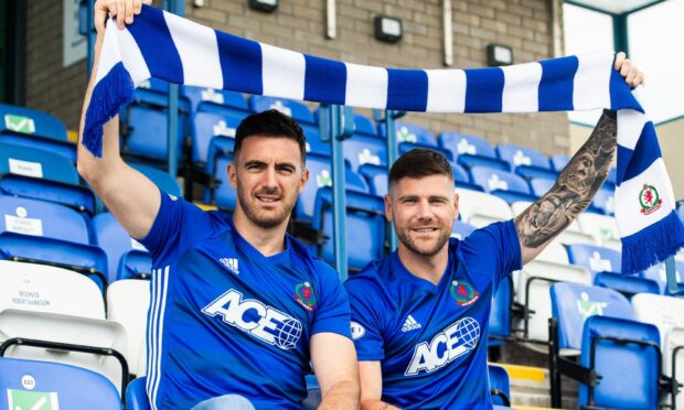 Ross Draper (left) and Iain Vigurs, who joined Cove Rangers last week.