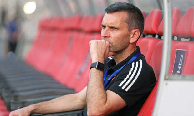 Aberdeen manager Stephen Glass in Baku.