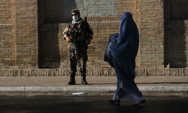 Some Afghani women defiantly refuse to buy burkas, accepting incarceration at home instead (Photo: JALIL REZAYEE/EPA-EFE/Shutterstock)