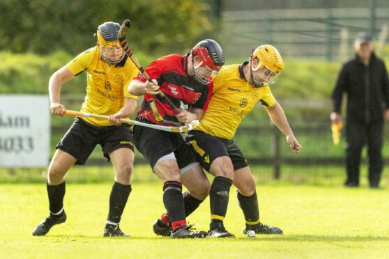 John Barr (Glenurquhart) is marked closely by Johnny Forster and Alexander Cameron (both Fort William).