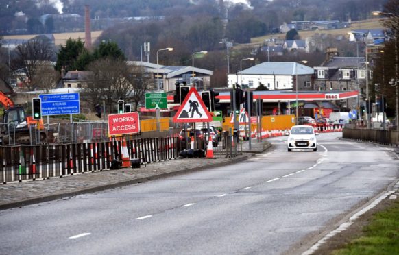 The soundbound carriageway of North Anderson Drive will be shut for two months.