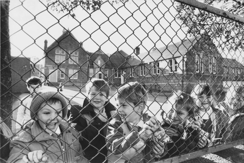 1987: Victoria Road School, seen from Abbey Road.