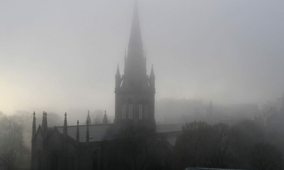 Fog descended over Aberdeen this morning amidst low temperatures. Picture by Paul Glendell/DCT Media
