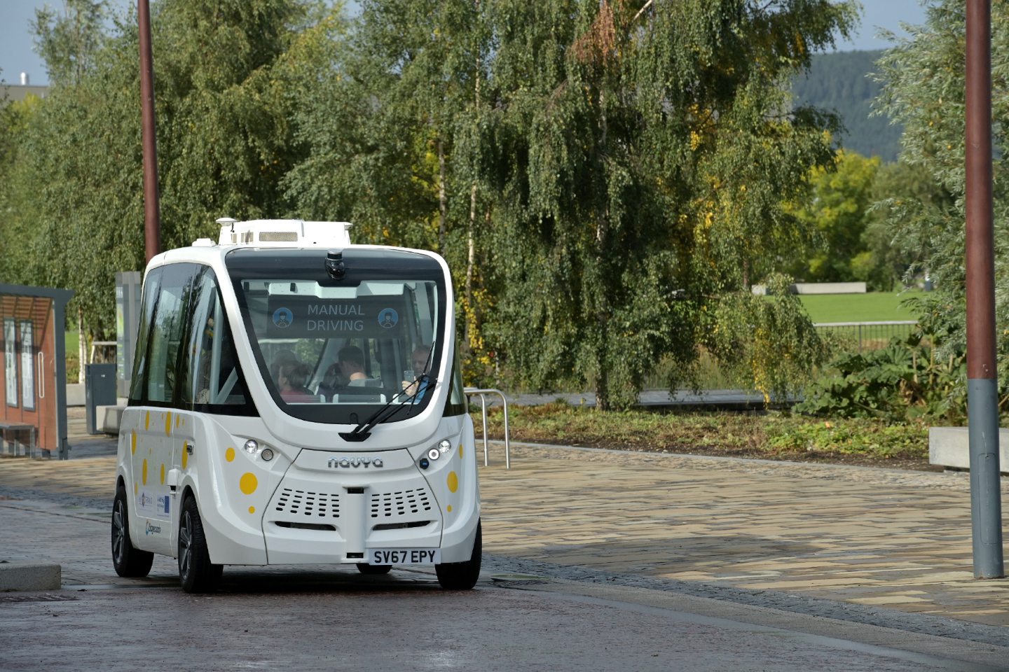 Inverness driverless bus pilot officially launches - Self Driving Cars 360