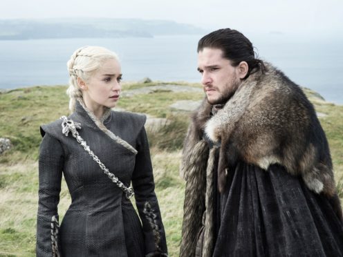Emilia Clarke as Daenerys Targaryen and Kit Harington as Jon Snow in Game Of Thrones (HBO)