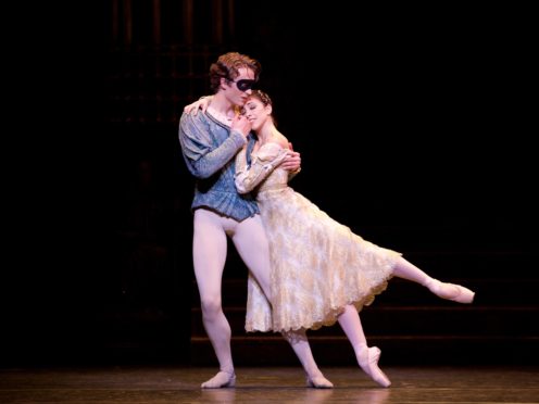 Ball and Naghdi as Romeo and Juliet in 2015 (Alice Pennefather/ROH)