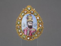 Portrait medal of Muhammad Shah Qajar, c 1835 (Islamic ArtsMuseum Malaysia)