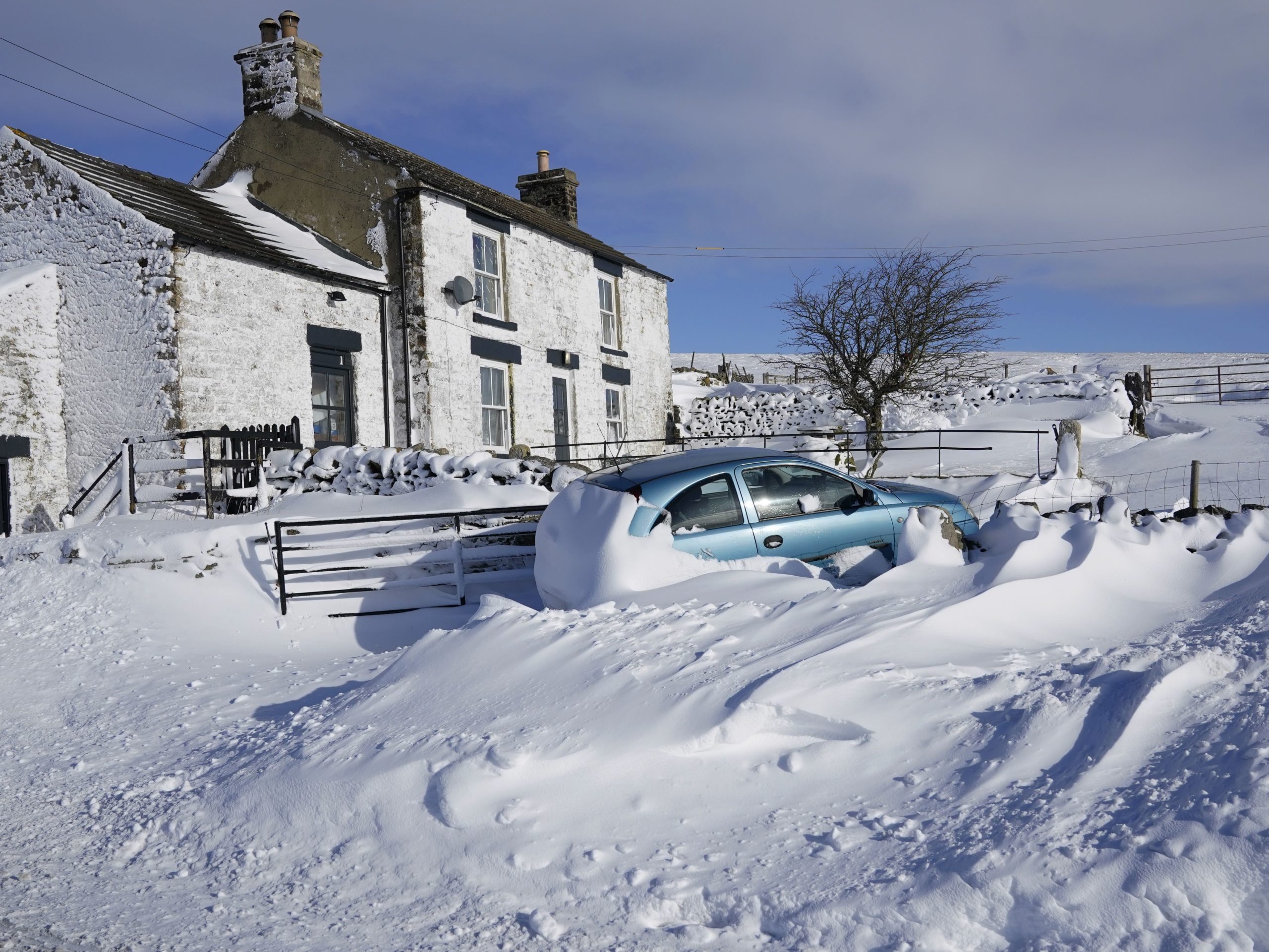 In Pictures: UK shivers amid snow and ice | Press and Journal - Vimarsana News