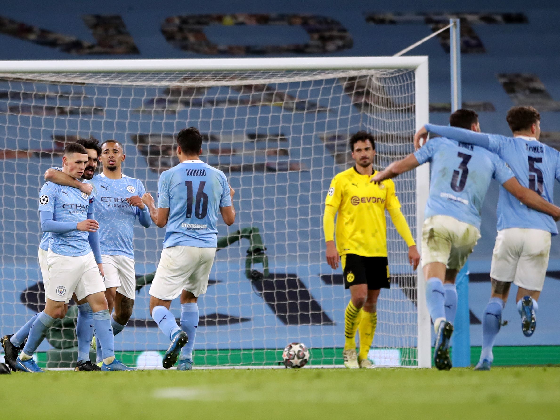 Phil Foden gives Manchester City first-leg lead over Borussia Dortmund - Vimarsana News