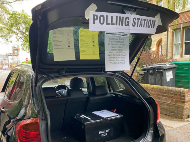 The pop-up polling station in a car boot in Oxford (Toby Porter/@tobyhporter/PA)