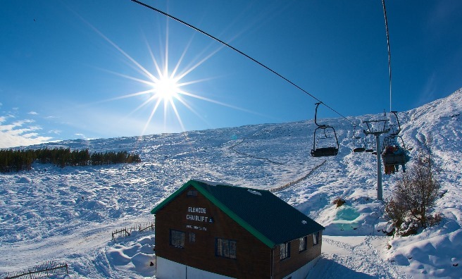 A sunny day at Glencoe. Image copyright Ski-Scotland and Steven McKenna Photography