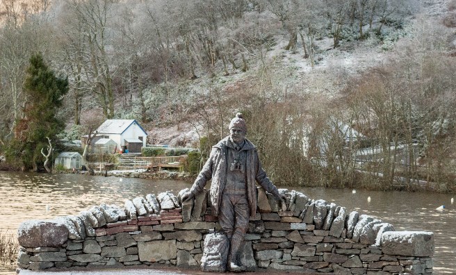 The Tom Weir Statue on the banks of Loch Lomond. Photo by Paul Saunders Photography