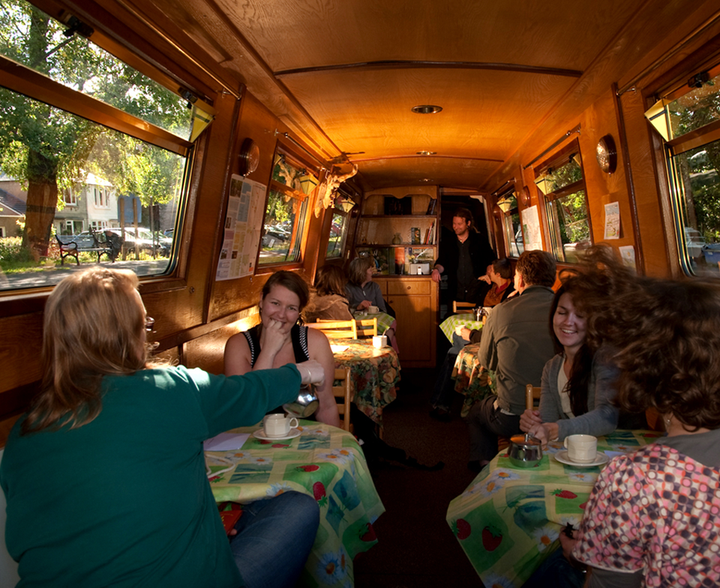 Zazou, Edinburgh's only narrowboat café