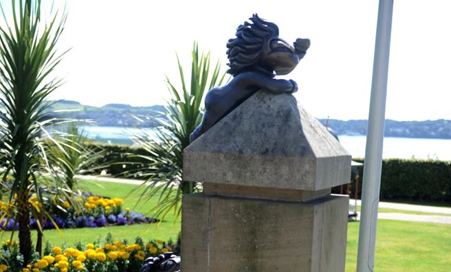 Lemmings statues at Seabraes gardens