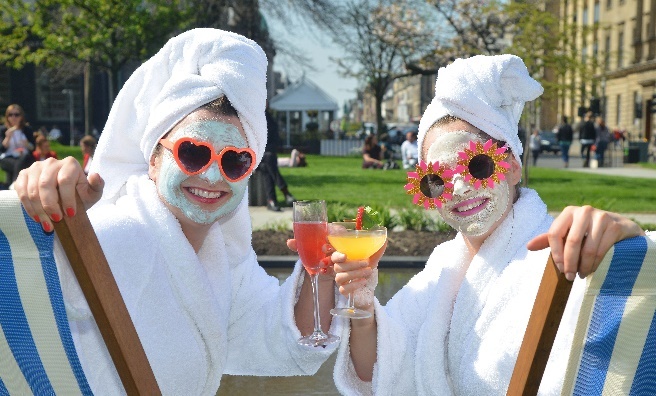 Cocktails, facials and sunshine - what more could a girl ask for on a day out in Edinburgh?