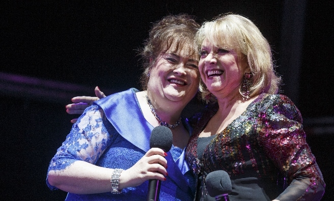 Susan Boyle and Elaine Paige - First Ladies of Glamis Prom. Steve Welsh Photography.