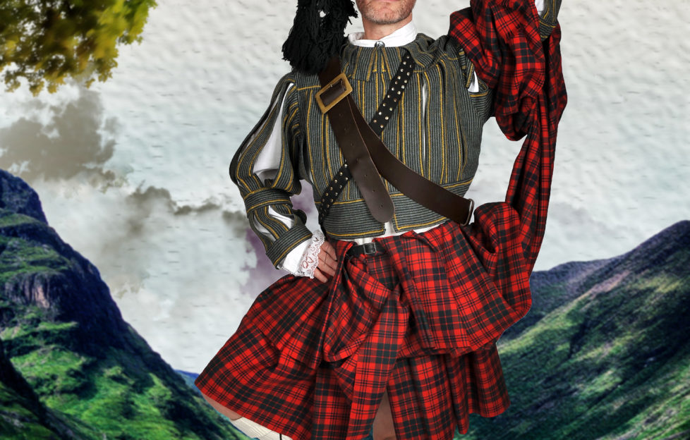 For a previous tour "Tartan Aboot", Craig donned the traditional kilt - rather than his trademark leather one!