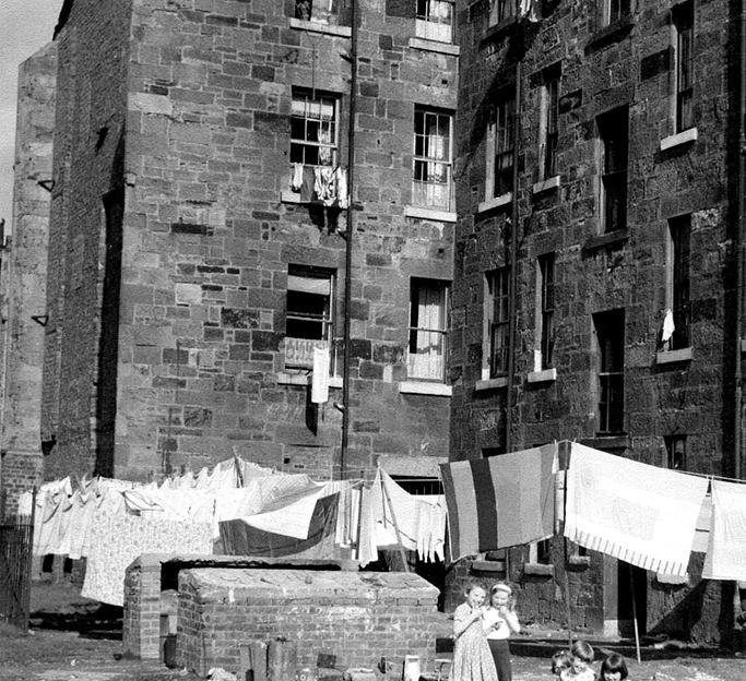 A good drying day, at a South Side tenement