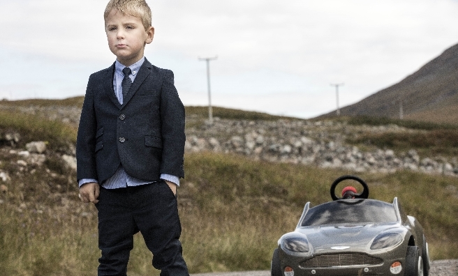 Mikey Bell recreates one of the iconic SkyFall scenes at Glen Etive in the Highlands. Phouto courtesy of VisitScotland