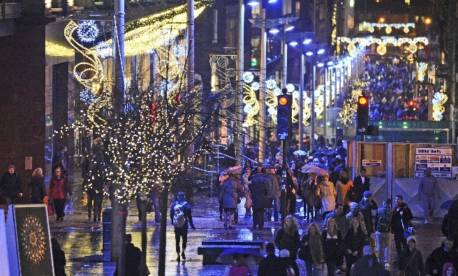 Twinkling Christmas Lights on Buchanan Street, Glasgow. Photo courtesy of VisitScotland ©Ian Watson