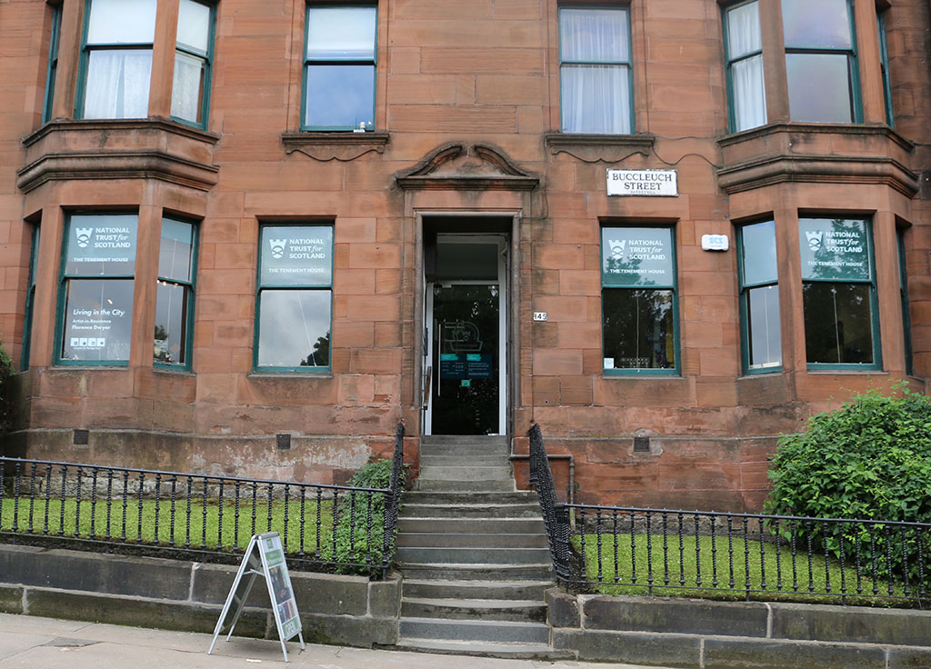 A vintage Glasgow Christmas at the Tenement House - Scottish Field