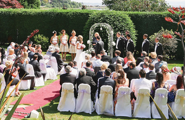 Rosslea_1 Featured Image for Rosslea Hall Hotel