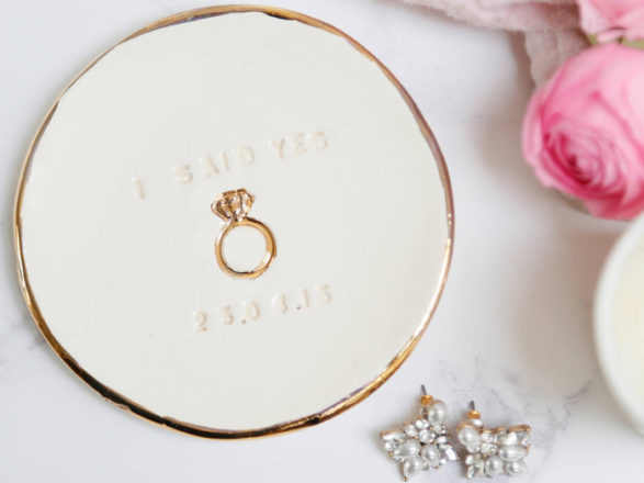 Trinket-dishes-for-engagement-and-wedding-rings-main-image Featured Image for 16 cute ring trinket dishes for your wedding and engagement rings