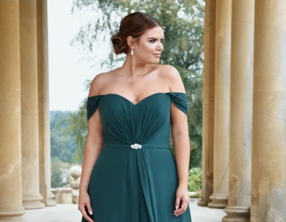 True Bride Bridesmaid use curvy model Featured Image for Sick of seeing your body shape under-represented in the world of weddings? Step up True Bride