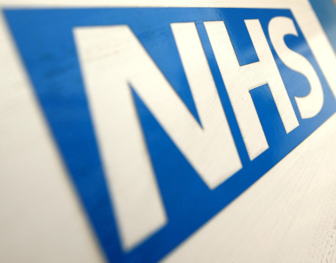 3.2M NHS patients on waiting lists
