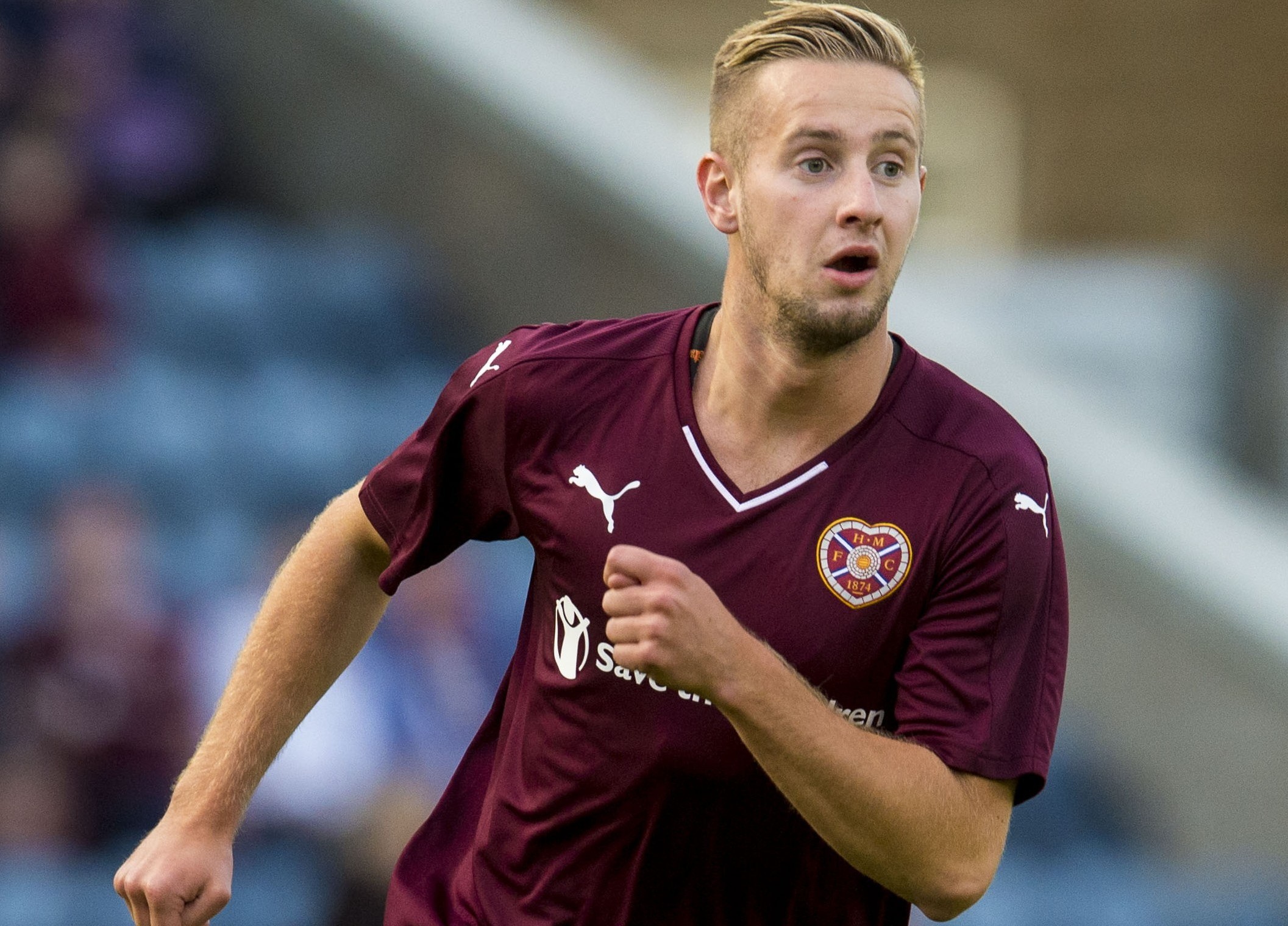 Billy King in action for Hearts (SNS Group)