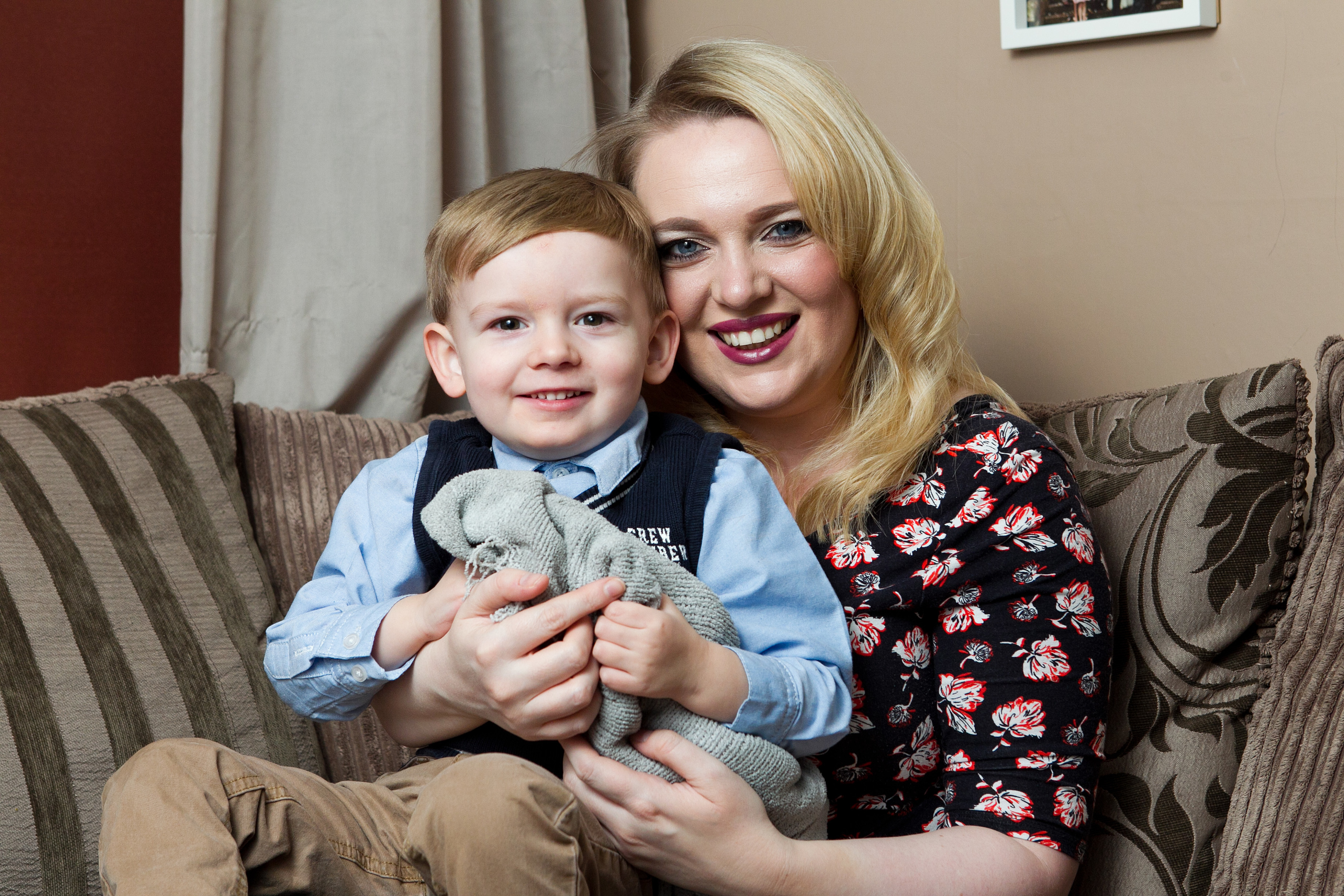 Reuben Wilson (3), and his mother Louise.  (DC Thomson / Andrew Cawley)