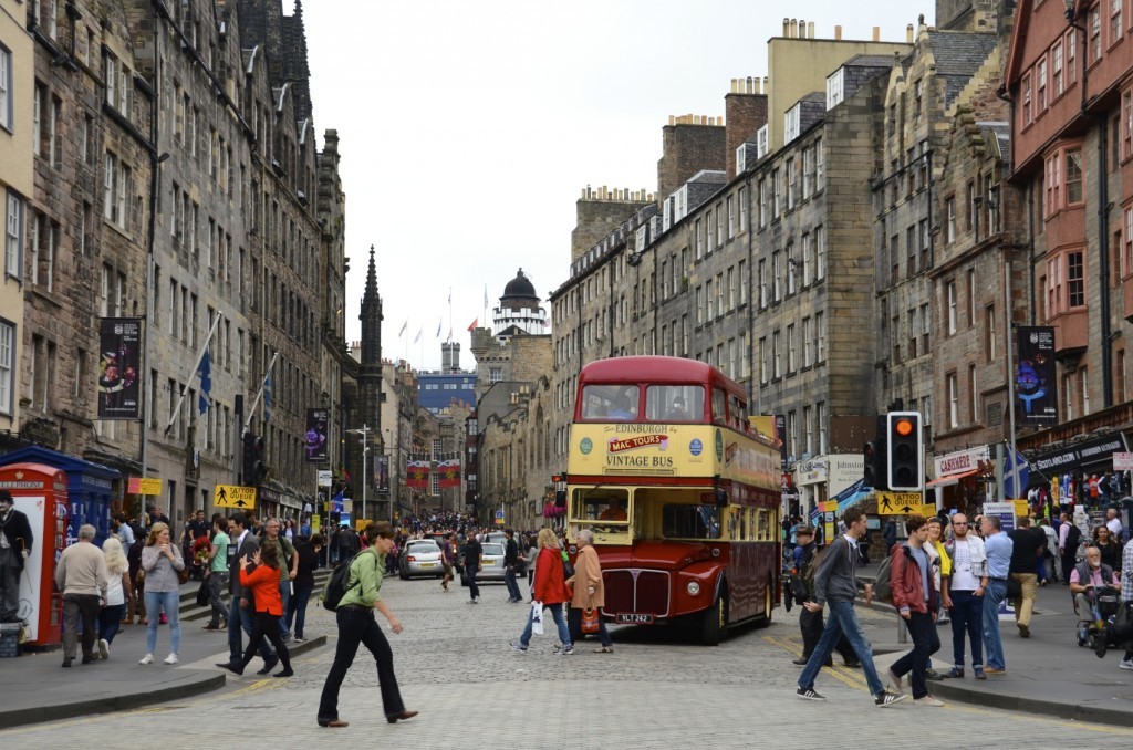 Edinburgh tour bus (Getty Images)