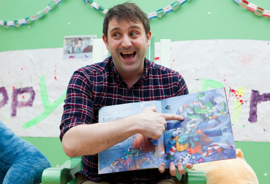 Our man Chae reading his storybooks to children at Robin House (Andrew Cawley / DC Thomson)