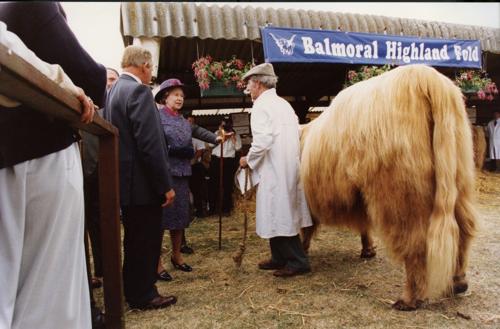 The Queen talks with a farmer whilst visiting the Royal Highland Show, 1992 (DC Thomson)