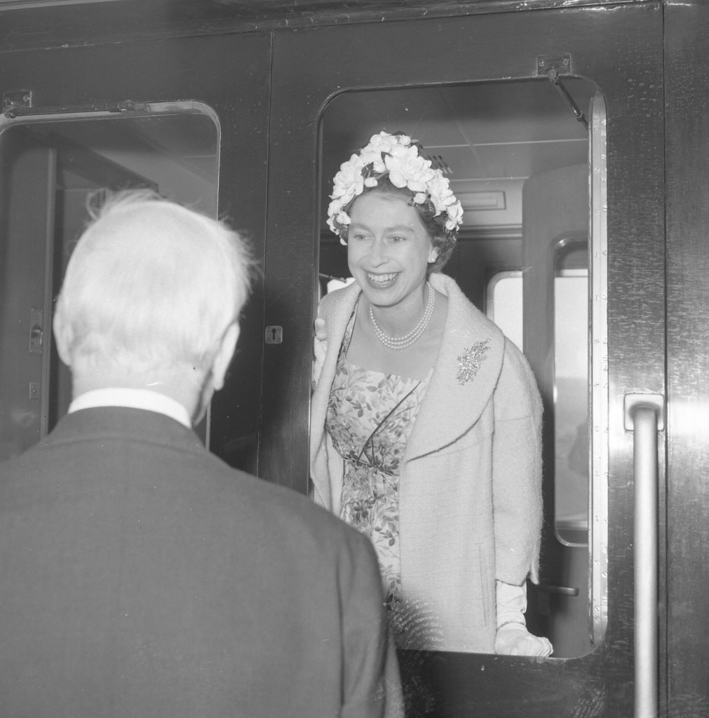 The Queen is all smiles as she chats to a gentleman during a royal visit to Fife in 1961(DC Thomson)