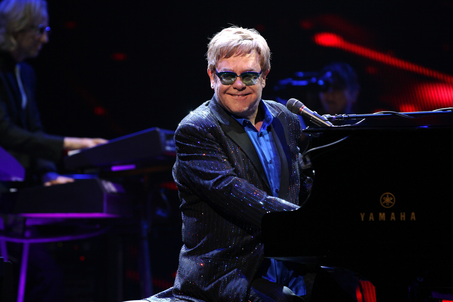 Elton John (Melanie Escombe)