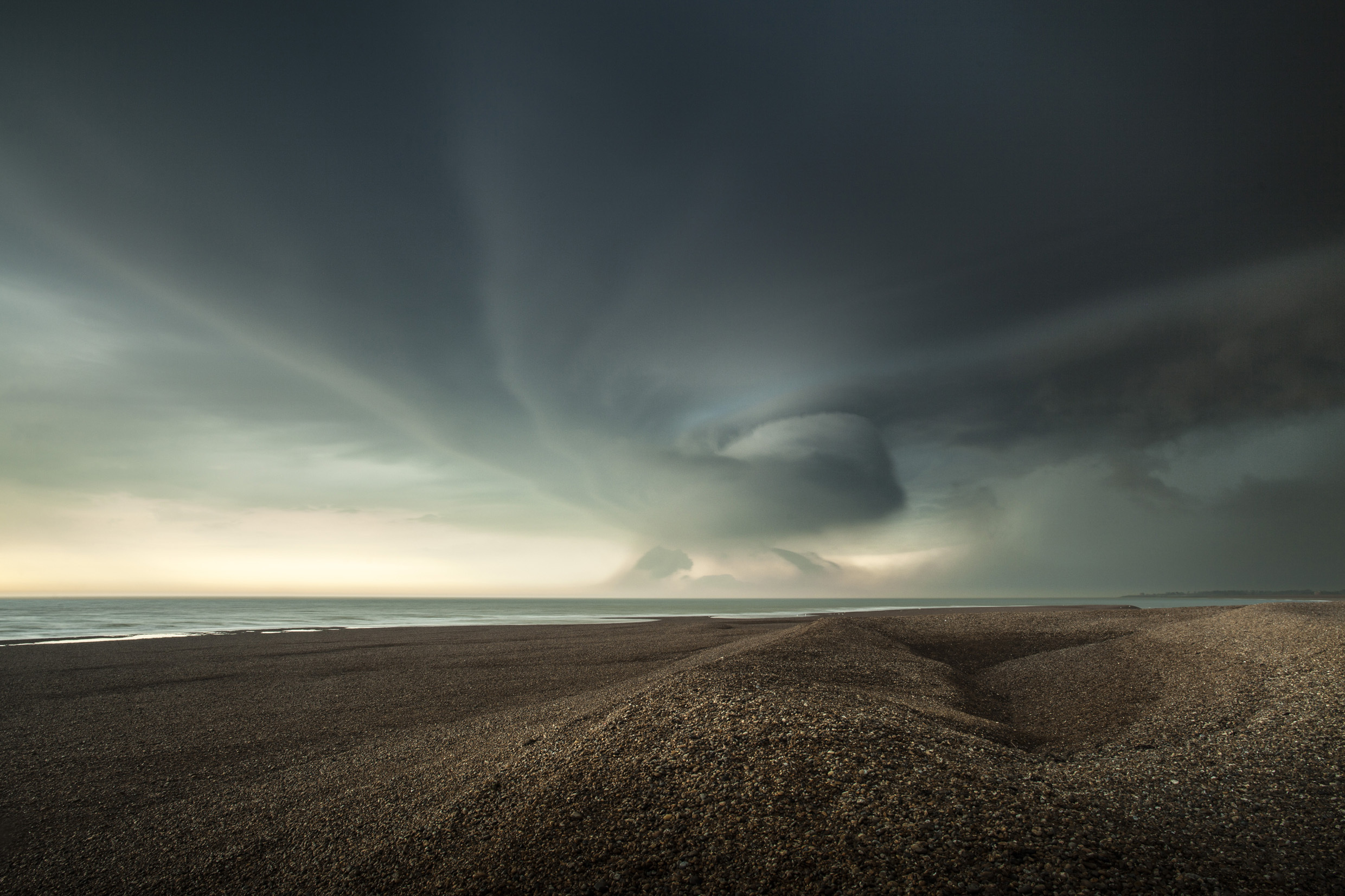 (Lee Acaster)