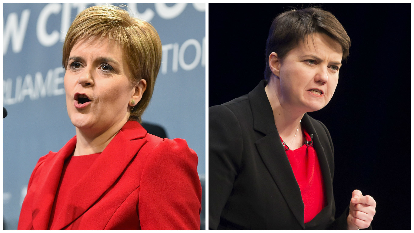 Let battle commence (Jeff J Mitchell/ Getty Images/ Danny Lawson/ PA)