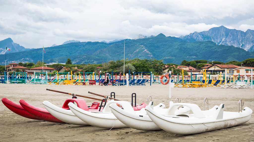 forte-dei-marmi-beach-versilia-tuscany-italy