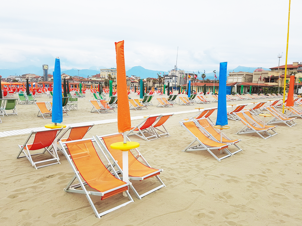 viareggio-beach-italy