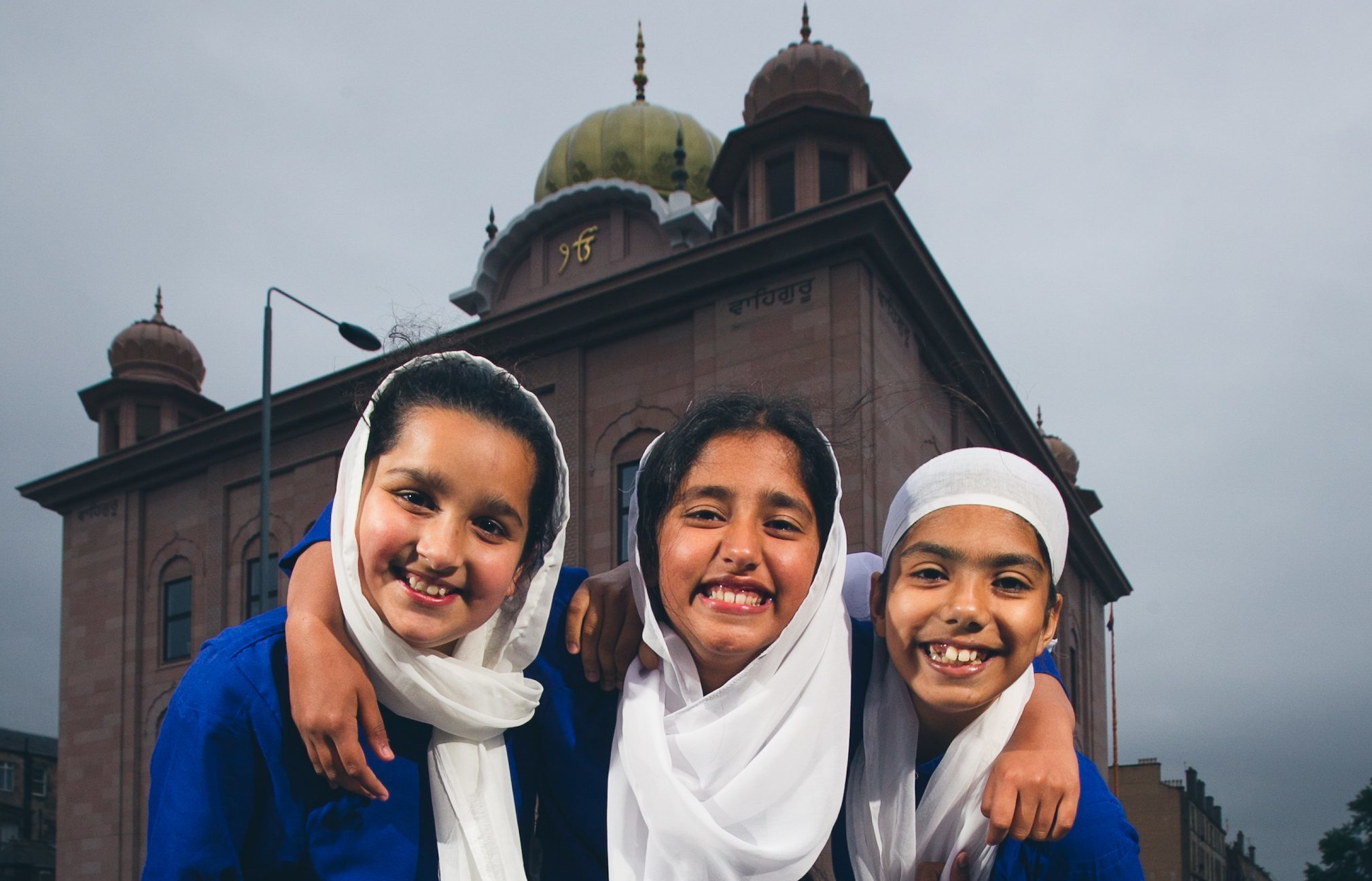 Outside the Gurdwara, 3 young girls wearing traditional Khalsa dress, (L-R): Saloni Kaur, 11, Dilraj Kaur, 10, Simmi Kaur, 10 (Andrew Cawley / DC Thomson)