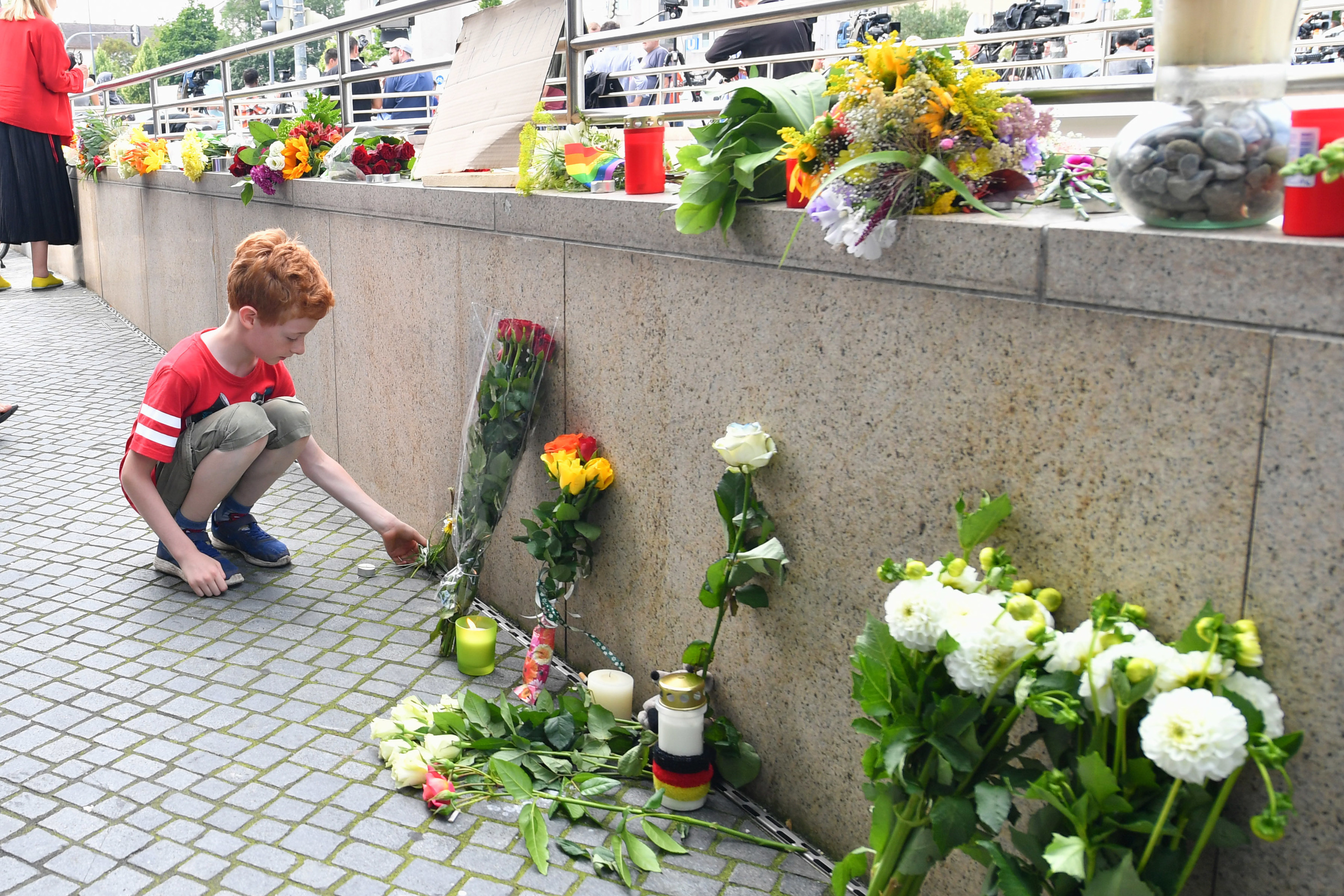 Munich shooting (AP Photo/Kerstin Joensson)