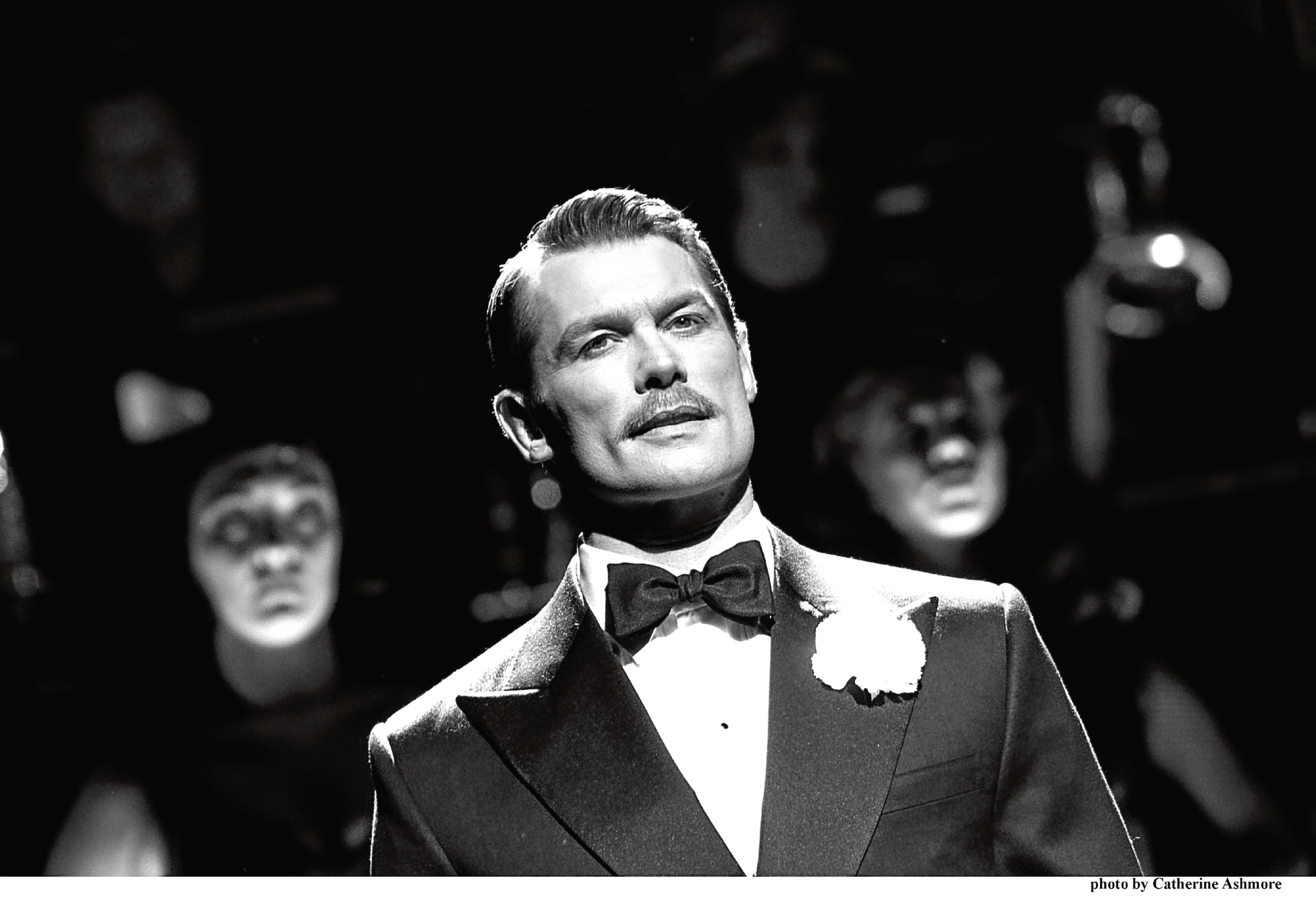 John Partridge as 'Billy Flynn' (Catherine Ashmore)