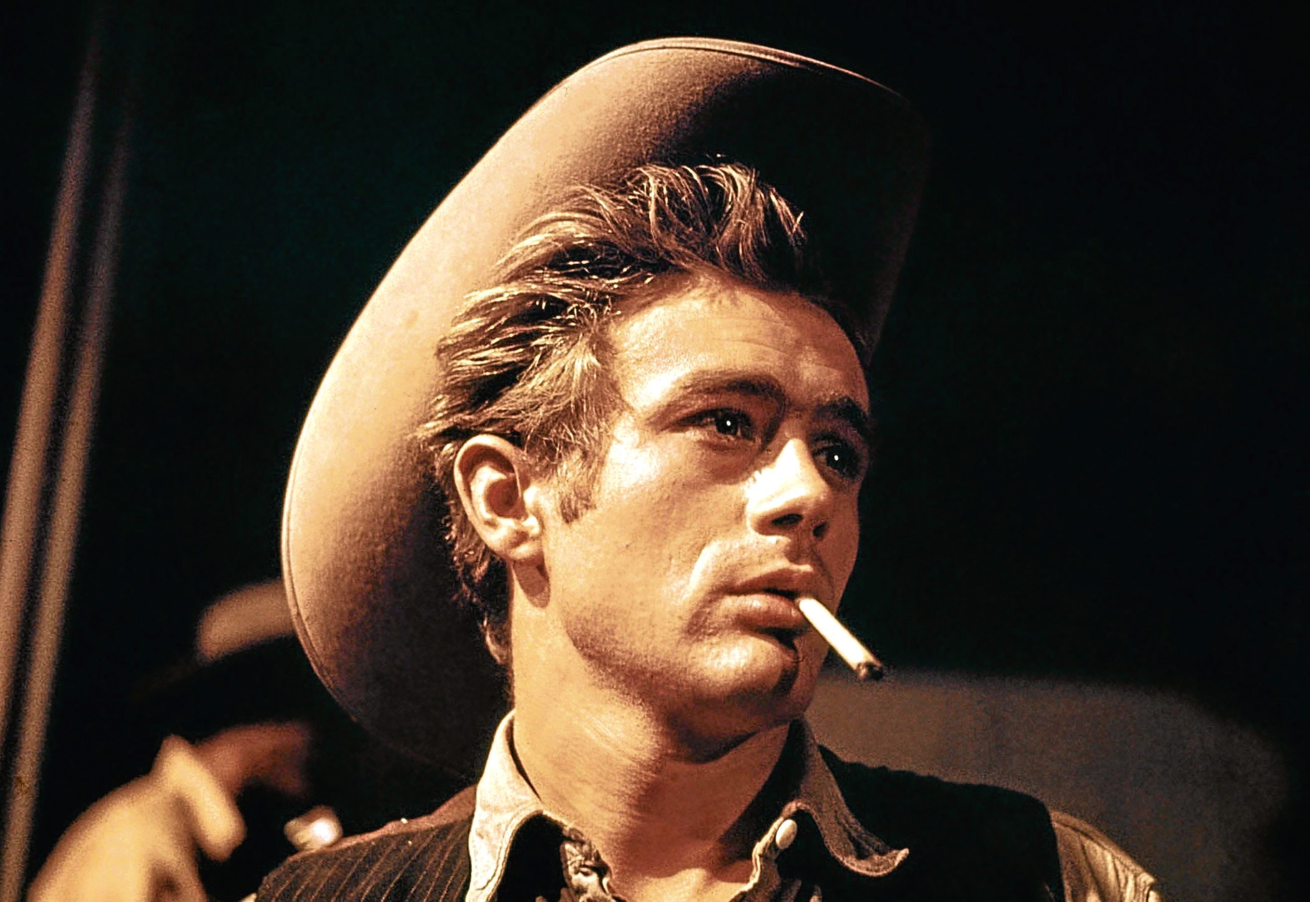 James Dean on set