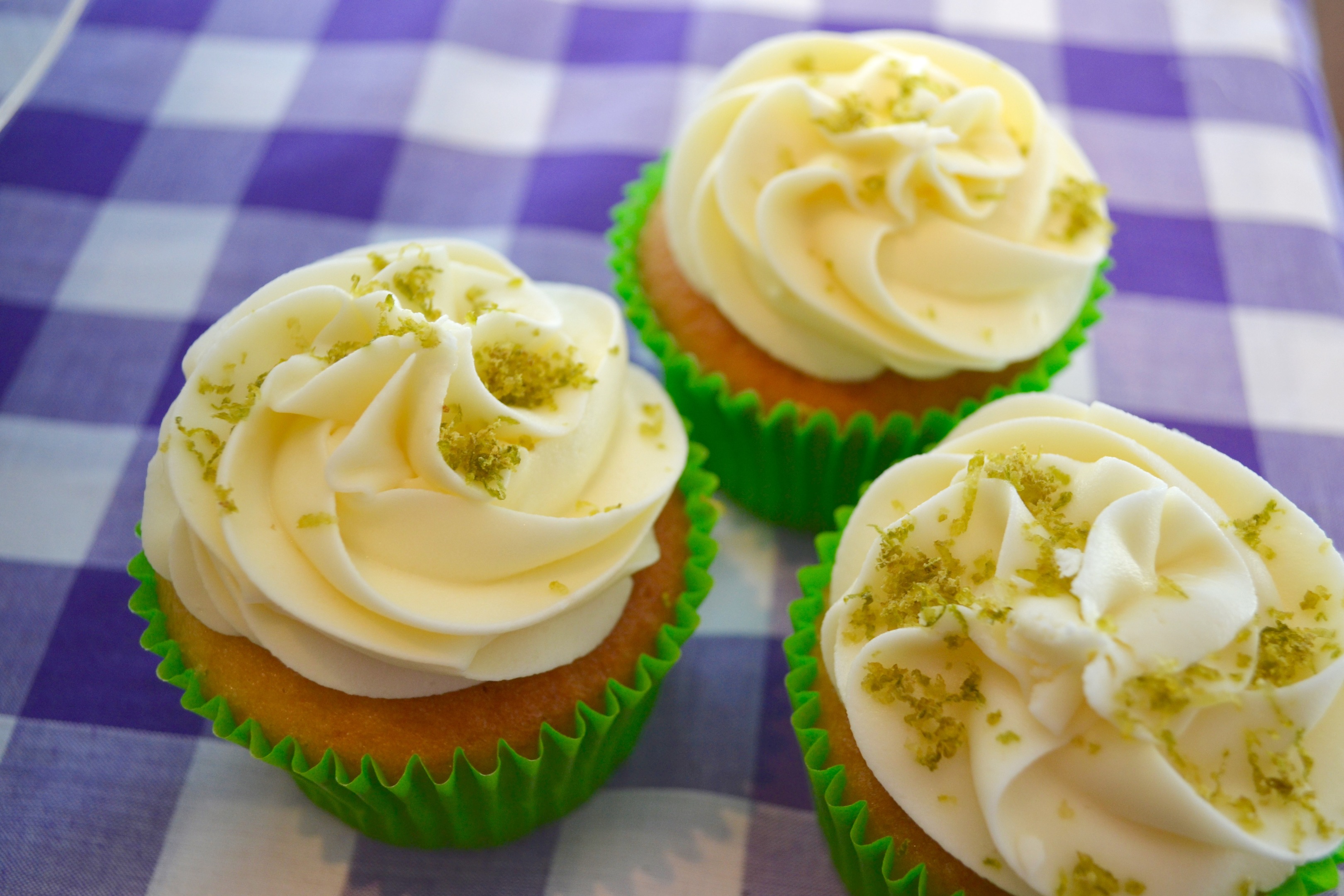 Jo Gale's gin and tonic cupcakes