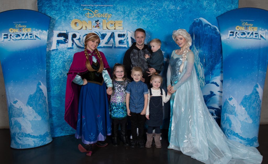 Celtic player Leigh Griffiths and family meet Anna and Elsa (Disney on Ice)